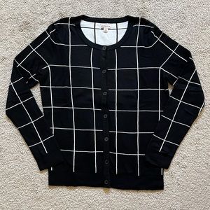 Women’s Sweater - EUC